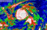 HAGUPIT: PŘESNĚ MEZI PALAU A YAP